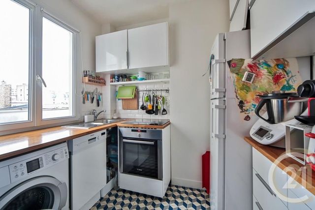 Appartement F3 à vendre - 3 pièces - 54.55 m2 - PARIS - 75010 - ILE-DE-FRANCE - Century 21 Bolivar Jourdain Appartement F3 à vendre - 3 pièces - 54.55 m2 - PARIS - 75010 - ILE-DE-FRANCE - Century 21 Bolivar Jourdain