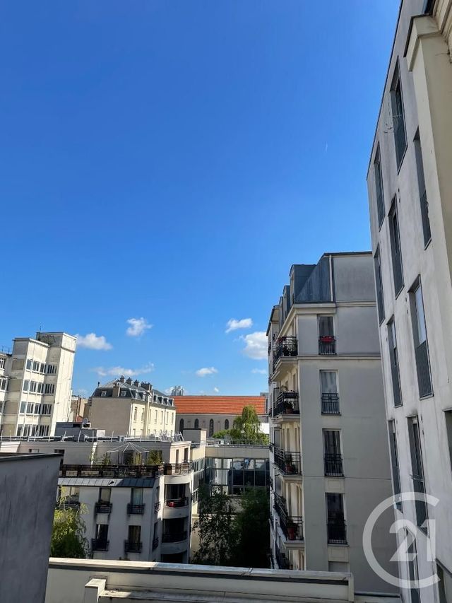 Appartement F3 à vendre - 3 pièces - 54.55 m2 - PARIS - 75010 - ILE-DE-FRANCE - Century 21 Bolivar Jourdain Appartement F3 à vendre - 3 pièces - 54.55 m2 - PARIS - 75010 - ILE-DE-FRANCE - Century 21 Bolivar Jourdain