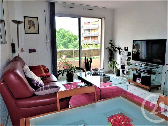 Appartement F2 à vendre - 2 pièces - 44.0 m2 - PARIS - 75019 - ILE-DE-FRANCE - Century 21 Bolivar Jourdain Appartement F2 à vendre - 2 pièces - 44.0 m2 - PARIS - 75019 - ILE-DE-FRANCE - Century 21 Bolivar Jourdain