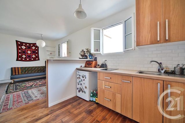 Appartement F2 à vendre - 2 pièces - 29.68 m2 - PARIS - 75020 - ILE-DE-FRANCE - Century 21 Bolivar Jourdain Appartement F2 à vendre - 2 pièces - 29.68 m2 - PARIS - 75020 - ILE-DE-FRANCE - Century 21 Bolivar Jourdain