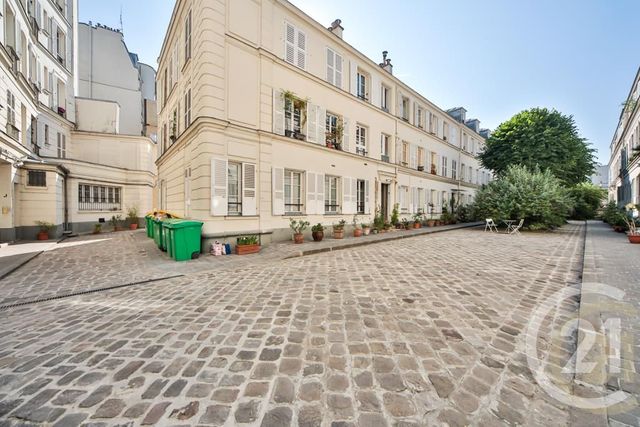 Appartement F2 à vendre - 2 pièces - 29.68 m2 - PARIS - 75020 - ILE-DE-FRANCE - Century 21 Bolivar Jourdain Appartement F2 à vendre - 2 pièces - 29.68 m2 - PARIS - 75020 - ILE-DE-FRANCE - Century 21 Bolivar Jourdain