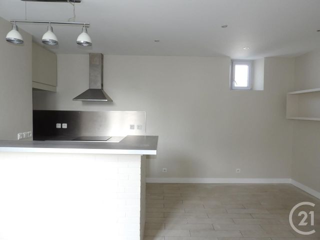 Afficher la photo en grand Appartement F2 à louer - 2 pièces - 32.0 m2 - PARIS - 75011 - ILE-DE-FRANCE - Century 21 Bolivar Jourdain