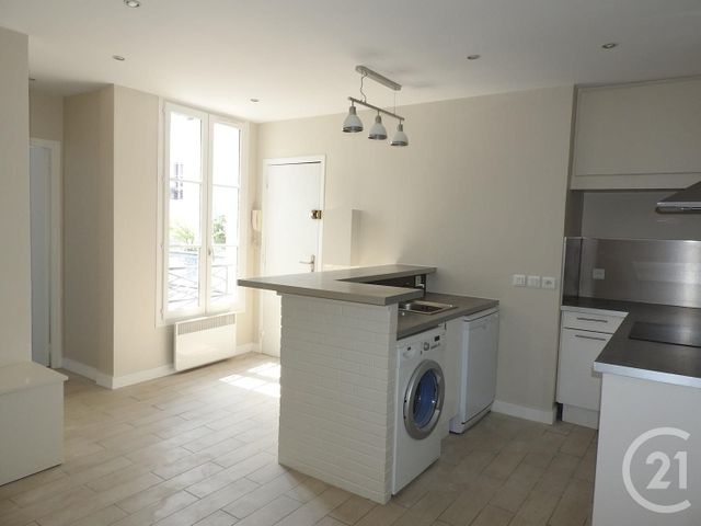 Afficher la photo en grand Appartement F2 à louer - 2 pièces - 32.0 m2 - PARIS - 75011 - ILE-DE-FRANCE - Century 21 Bolivar Jourdain