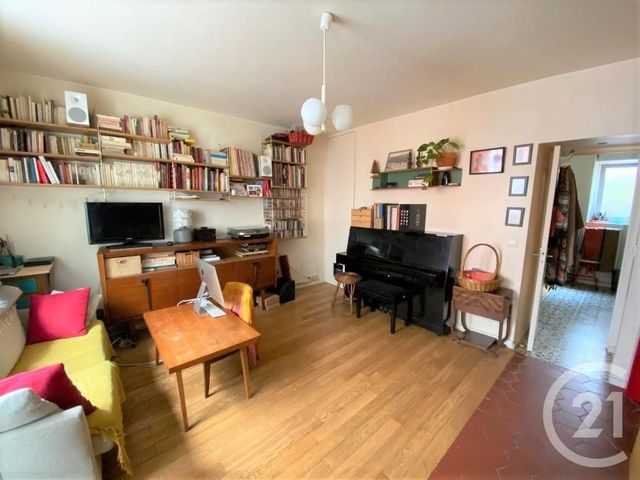 Afficher la photo en grand Appartement F2 à vendre - 2 pièces - 32.1 m2 - PARIS - 75020 - ILE-DE-FRANCE - Century 21 Bolivar Jourdain