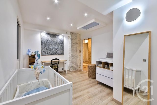 Afficher la photo en grand Appartement F3 à vendre - 3 pièces - 95.7 m2 - PARIS - 75019 - ILE-DE-FRANCE - Century 21 Bolivar Jourdain