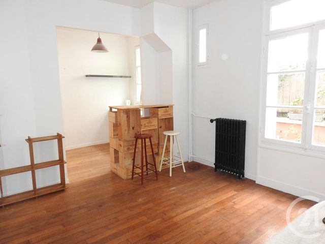 Studio à louer - 1 pièce - 25.0 m2 - PARIS - 75019 - ILE-DE-FRANCE - Century 21 Bolivar Jourdain Studio à louer - 1 pièce - 25.0 m2 - PARIS - 75019 - ILE-DE-FRANCE - Century 21 Bolivar Jourdain