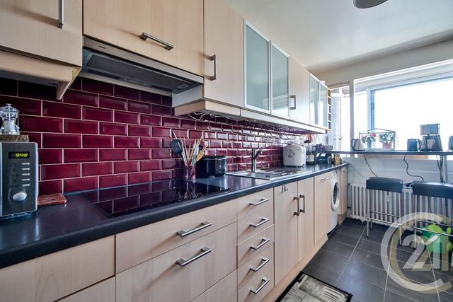 Appartement F5 à vendre - 5 pièces - 91.0 m2 - PARIS - 75019 - ILE-DE-FRANCE - Century 21 Bolivar Jourdain Appartement F5 à vendre - 5 pièces - 91.0 m2 - PARIS - 75019 - ILE-DE-FRANCE - Century 21 Bolivar Jourdain