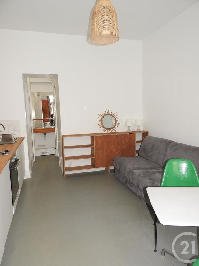 Studio à louer - 1 pièce - 18.0 m2 - PARIS - 75019 - ILE-DE-FRANCE - Century 21 Bolivar Jourdain Studio à louer - 1 pièce - 18.0 m2 - PARIS - 75019 - ILE-DE-FRANCE - Century 21 Bolivar Jourdain