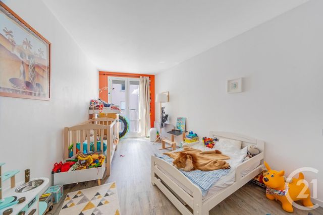Afficher la photo en grand Appartement F3 à vendre - 3 pièces - 68.0 m2 - PARIS - 75019 - ILE-DE-FRANCE - Century 21 Bolivar Jourdain