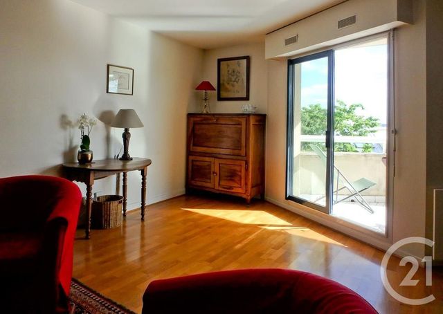Afficher la photo en grand Appartement F4 à louer - 3 pièces - 77.0 m2 - PARIS - 75019 - ILE-DE-FRANCE - Century 21 Bolivar Jourdain