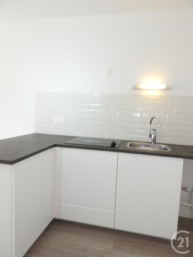 Afficher la photo en grand Appartement F2 à louer - 2 pièces - 46.0 m2 - PARIS - 75019 - ILE-DE-FRANCE - Century 21 Bolivar Jourdain