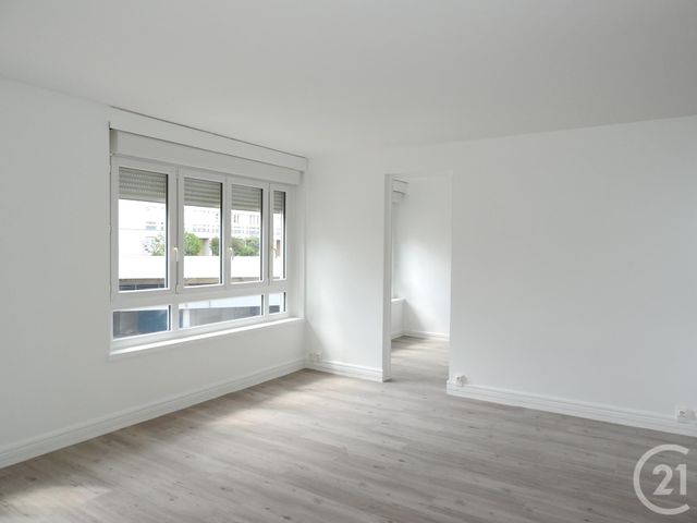Afficher la photo en grand Appartement F2 à louer - 2 pièces - 46.0 m2 - PARIS - 75019 - ILE-DE-FRANCE - Century 21 Bolivar Jourdain