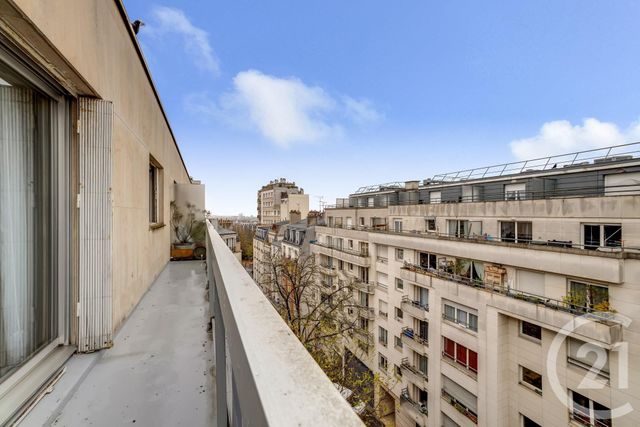  - PARIS - 