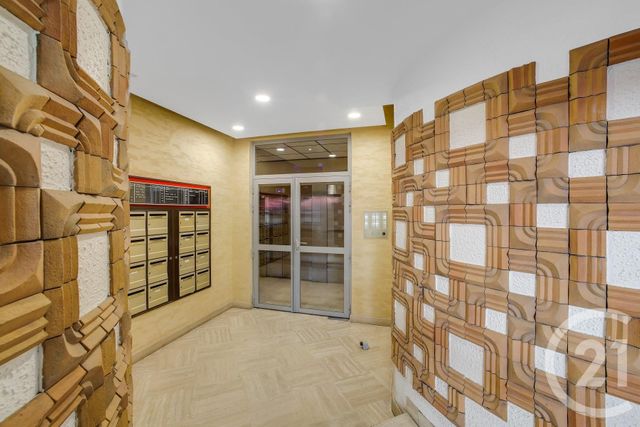 Appartement F1 à vendre - 1 pièce - 33.7 m2 - PARIS - 75019 - ILE-DE-FRANCE - Century 21 Bolivar Jourdain