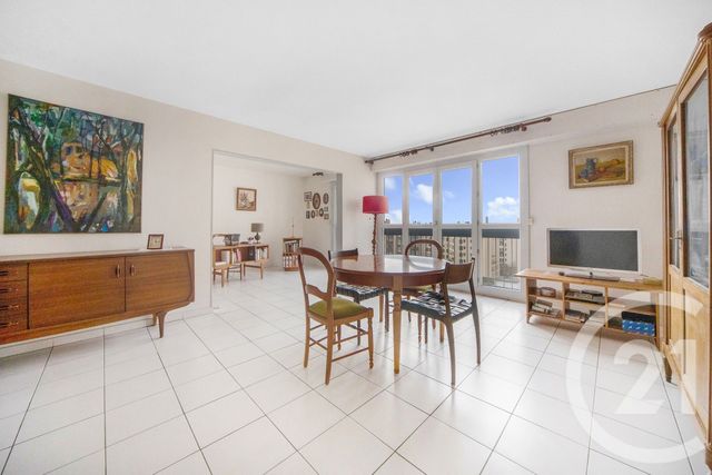 Appartement F4 à vendre - 4 pièces - 82.11 m2 - PARIS - 75019 - ILE-DE-FRANCE - Century 21 Bolivar Jourdain