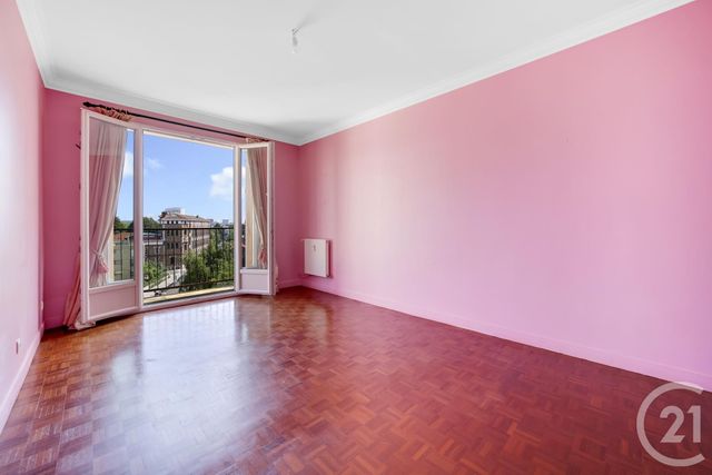 Afficher la photo en grand Appartement F4 à vendre - 4 pièces - 109.82 m2 - PARIS - 75019 - ILE-DE-FRANCE - Century 21 Bolivar Jourdain