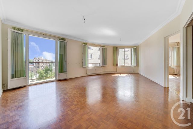 Afficher la photo en grand Appartement F4 à vendre - 4 pièces - 109.82 m2 - PARIS - 75019 - ILE-DE-FRANCE - Century 21 Bolivar Jourdain