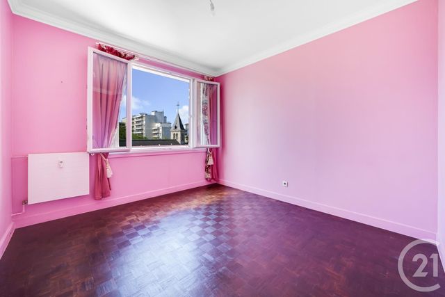 Afficher la photo en grand Appartement F4 à vendre - 4 pièces - 109.82 m2 - PARIS - 75019 - ILE-DE-FRANCE - Century 21 Bolivar Jourdain