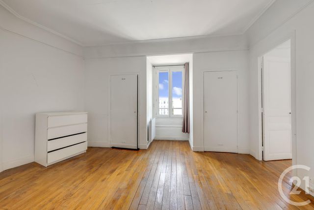 Afficher la photo en grand Appartement F2 à vendre - 2 pièces - 42.59 m2 - LES LILAS - 93 - ILE-DE-FRANCE - Century 21 Bolivar Jourdain