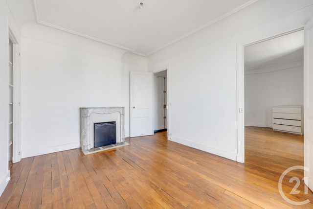 Afficher la photo en grand Appartement F2 à vendre - 2 pièces - 42.59 m2 - LES LILAS - 93 - ILE-DE-FRANCE - Century 21 Bolivar Jourdain