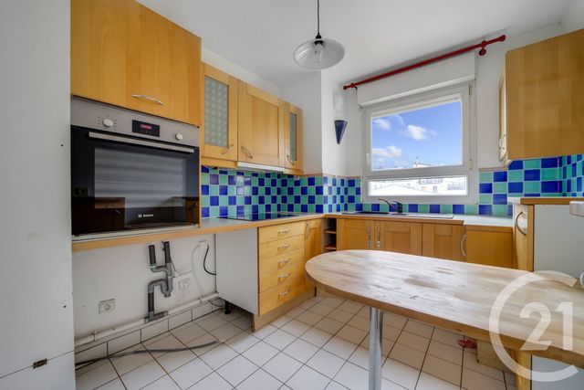 Afficher la photo en grand Appartement F3 à vendre - 3 pièces - 69.6 m2 - PARIS - 75019 - ILE-DE-FRANCE - Century 21 Bolivar Jourdain