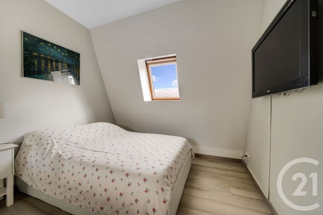 Appartement F2 à vendre - 2 pièces - 29.6 m2 - PARIS - 75010 - ILE-DE-FRANCE - Century 21 Bolivar Jourdain