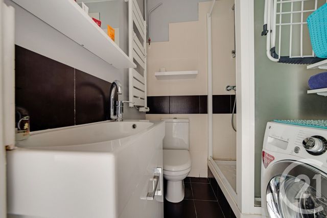 Appartement F2 à vendre - 2 pièces - 29.6 m2 - PARIS - 75010 - ILE-DE-FRANCE - Century 21 Bolivar Jourdain