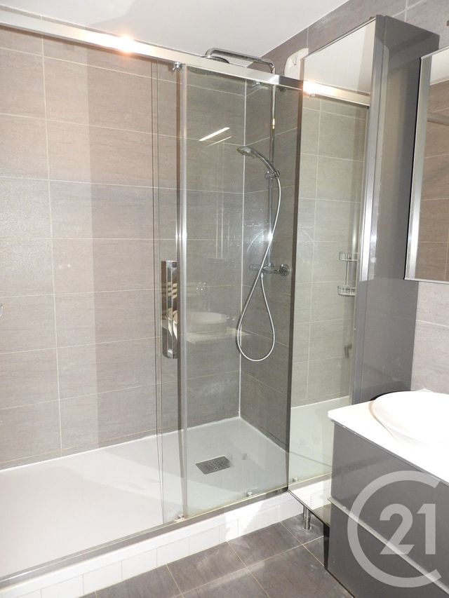 Appartement F3 à louer - 3 pièces - 56.0 m2 - PARIS - 75019 - ILE-DE-FRANCE - Century 21 Bolivar Jourdain