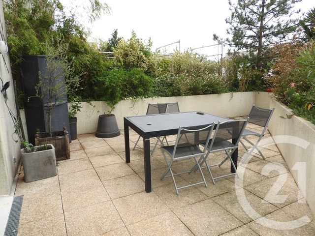 Appartement F3 à louer - 3 pièces - 56.0 m2 - PARIS - 75019 - ILE-DE-FRANCE - Century 21 Bolivar Jourdain