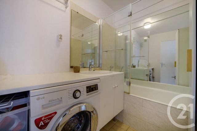 Appartement F4 à vendre - 4 pièces - 89.4 m2 - PARIS - 75019 - ILE-DE-FRANCE - Century 21 Bolivar Jourdain