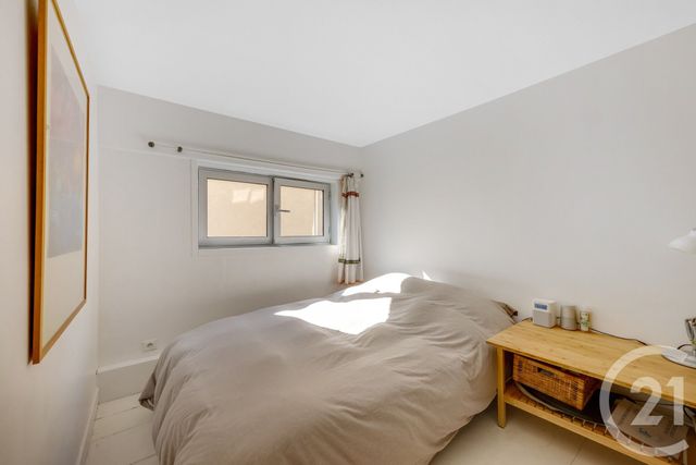 Appartement F3 à vendre - 3 pièces - 55.07 m2 - PARIS - 75014 - ILE-DE-FRANCE - Century 21 Bolivar Jourdain