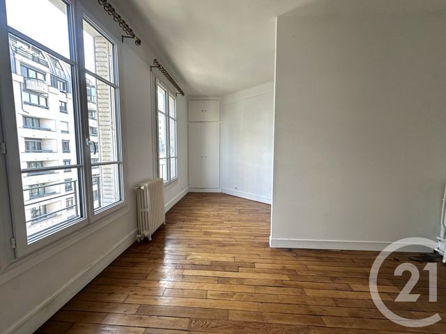 Appartement F1 à vendre - 2 pièces - 34.2 m2 - PARIS - 75019 - ILE-DE-FRANCE - Century 21 Bolivar Jourdain