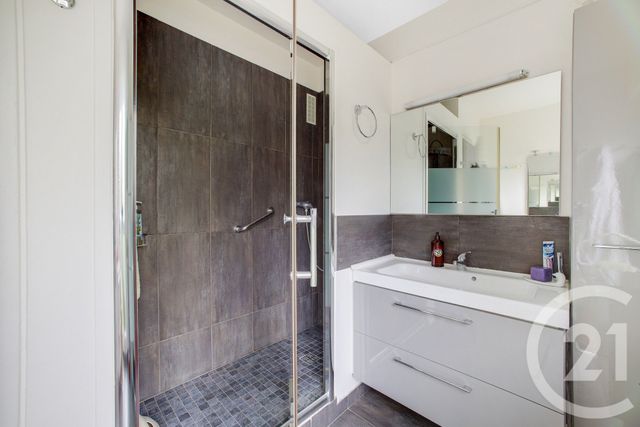 Appartement F4 à vendre - 4 pièces - 89.66 m2 - PARIS - 75019 - ILE-DE-FRANCE - Century 21 Bolivar Jourdain