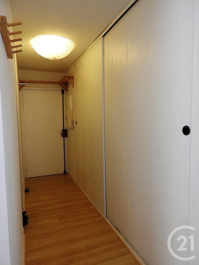 Appartement F2 à louer - 2 pièces - 40.0 m2 - PARIS - 75019 - ILE-DE-FRANCE - Century 21 Bolivar Jourdain