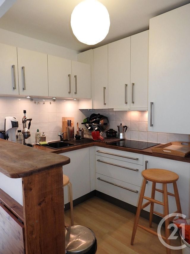Appartement F2 à louer - 2 pièces - 40.0 m2 - PARIS - 75019 - ILE-DE-FRANCE - Century 21 Bolivar Jourdain