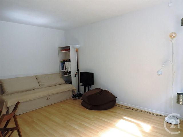 Appartement F2 à louer - 2 pièces - 40.0 m2 - PARIS - 75019 - ILE-DE-FRANCE - Century 21 Bolivar Jourdain