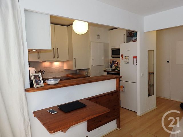 Appartement F2 à louer - 2 pièces - 40.0 m2 - PARIS - 75019 - ILE-DE-FRANCE - Century 21 Bolivar Jourdain