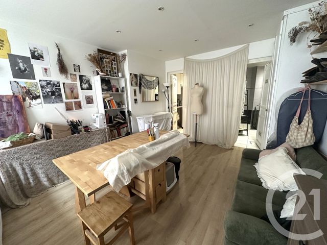 Appartement Studio à vendre - 1 pièce - 27.44 m2 - PARIS - 75019 - ILE-DE-FRANCE - Century 21 Bolivar Jourdain