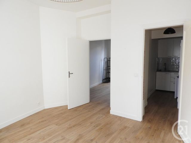 Appartement F2 à vendre - 2 pièces - 33.92 m2 - PARIS - 75019 - ILE-DE-FRANCE - Century 21 Bolivar Jourdain