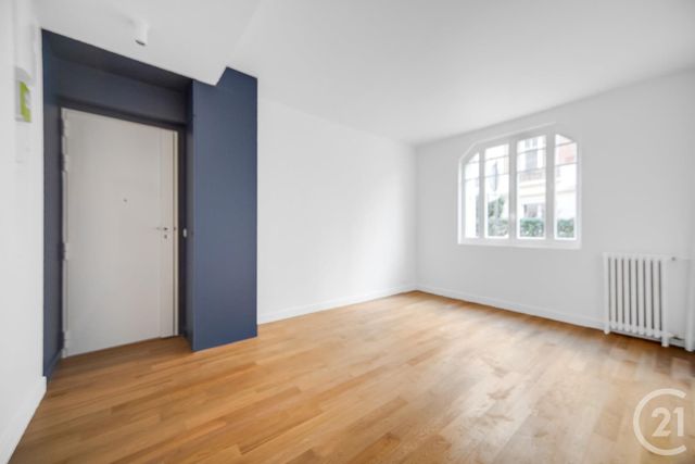 Appartement F2 à louer - 2 pièces - 35.0 m2 - PARIS - 75019 - ILE-DE-FRANCE - Century 21 Bolivar Jourdain