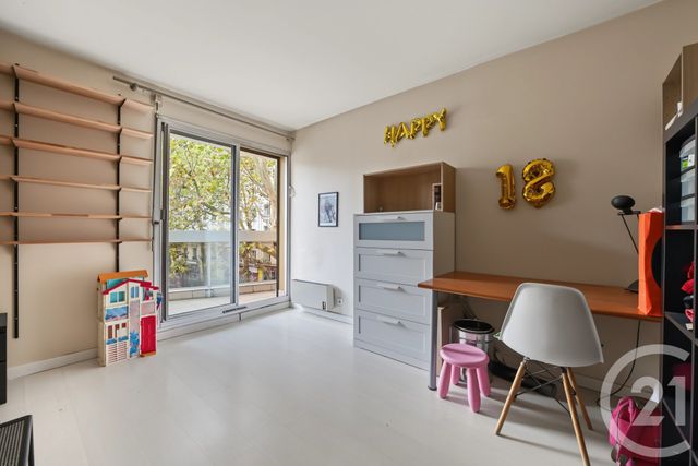 Appartement F4 à vendre - 4 pièces - 70.71 m2 - PARIS - 75019 - ILE-DE-FRANCE - Century 21 Bolivar Jourdain