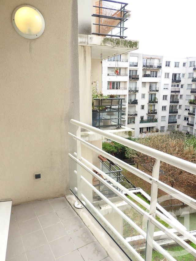 Appartement F2 à louer - 2 pièces - 59.55 m2 - PARIS - 75019 - ILE-DE-FRANCE - Century 21 Bolivar Jourdain